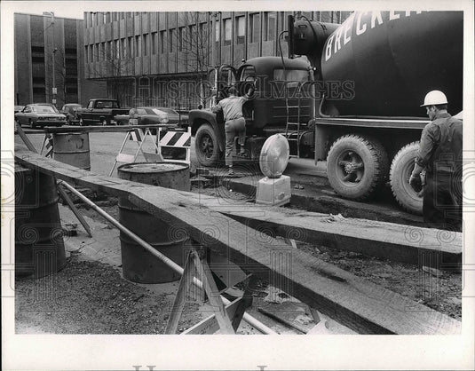 1970 Shooting Southeast At 9th & Lakeside Ave.  - Historic Images