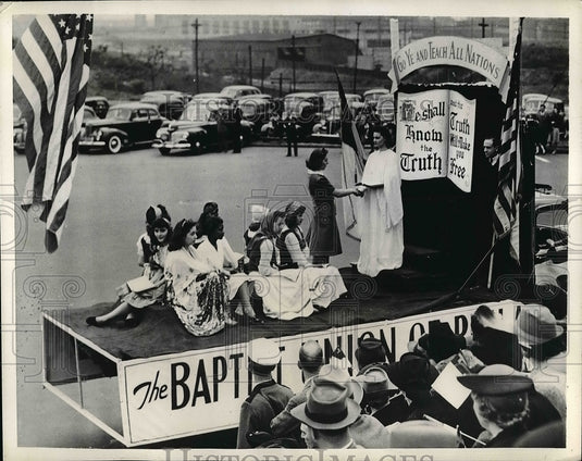 1941 Girls In Costumes During Protestant Churches Marched - Historic Images