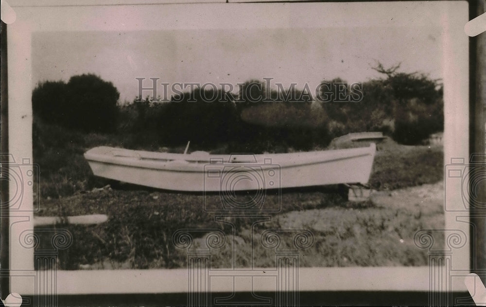 1920 Boat stuck on a field  - Historic Images