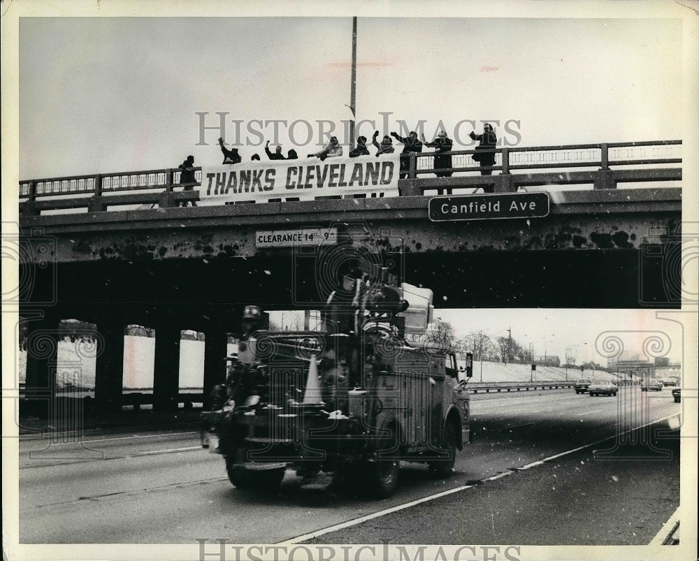 Thanks Cleveland Sign Over Cleveland Avenue  - Historic Images