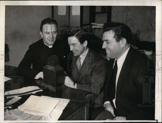 1932 Press Photo Rev. G.F. Scanlan Director Of Youth Organization & Steve Dono - Historic Images