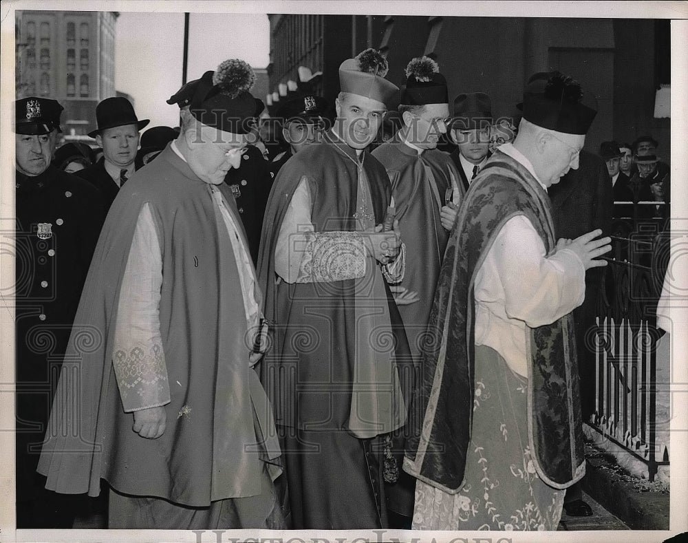 1939 Bishop Stephen J. Donahue Administrator Of The Arch Diocese - Historic Images