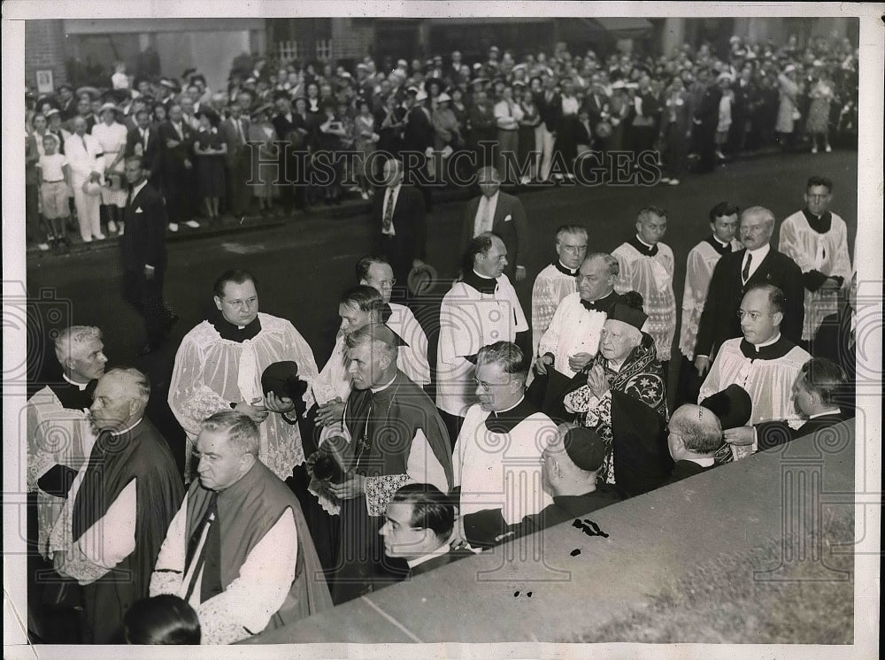 1938 Archbishop Stephen Donahue and Rev. Lavelle  - Historic Images