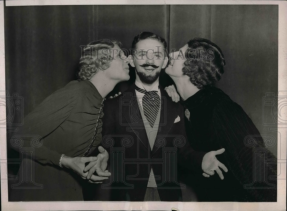 1936 Press Photo James Kunzik, John Riley and George Mess in a performance. - Historic Images