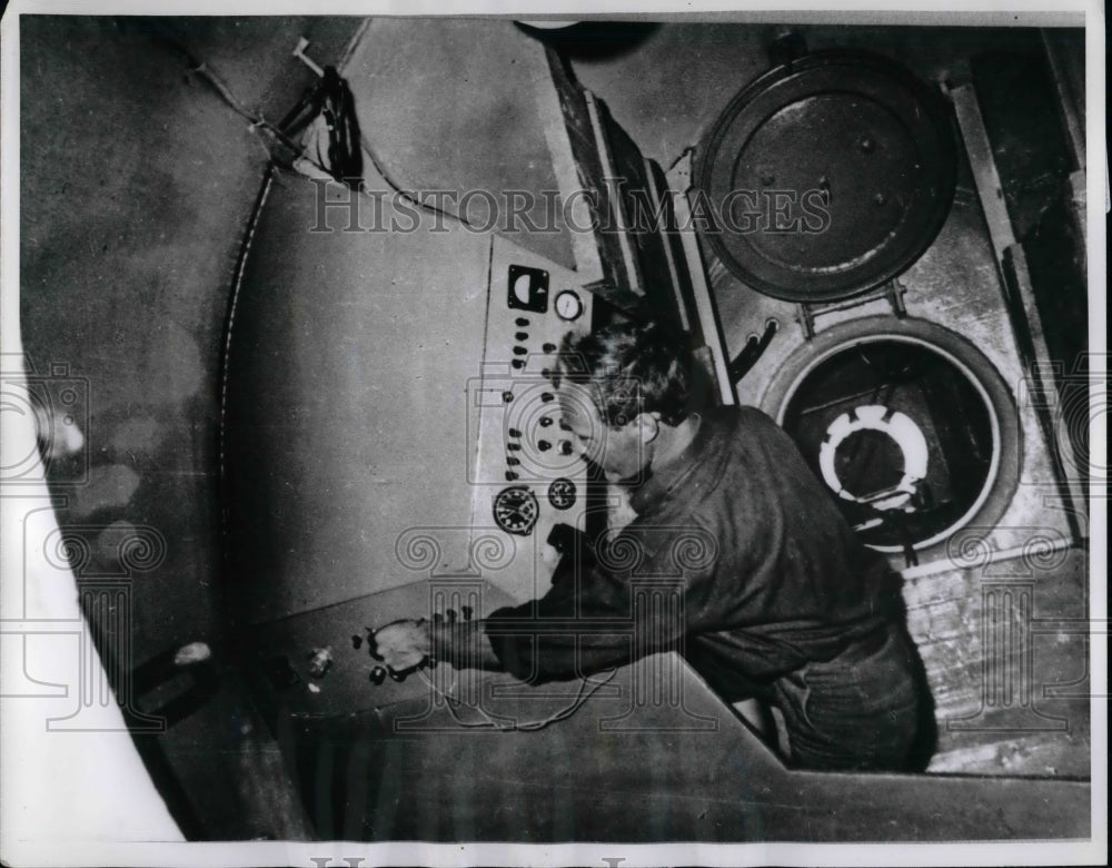 1968 Russian Aquanaut in Sadko - Historic Images