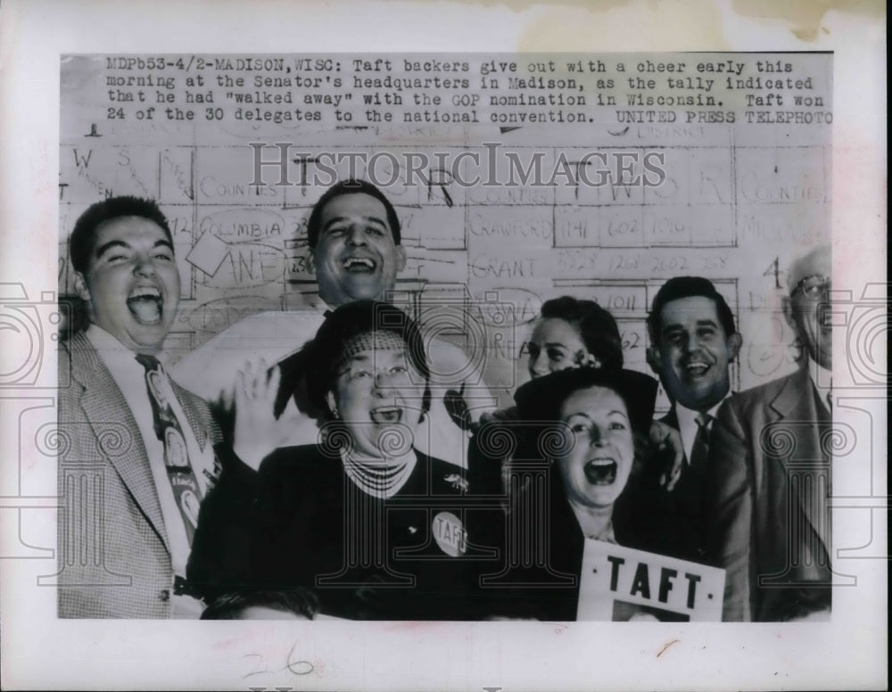 1959 Senator Taft Supporters At Senators Headquarters - Historic Images