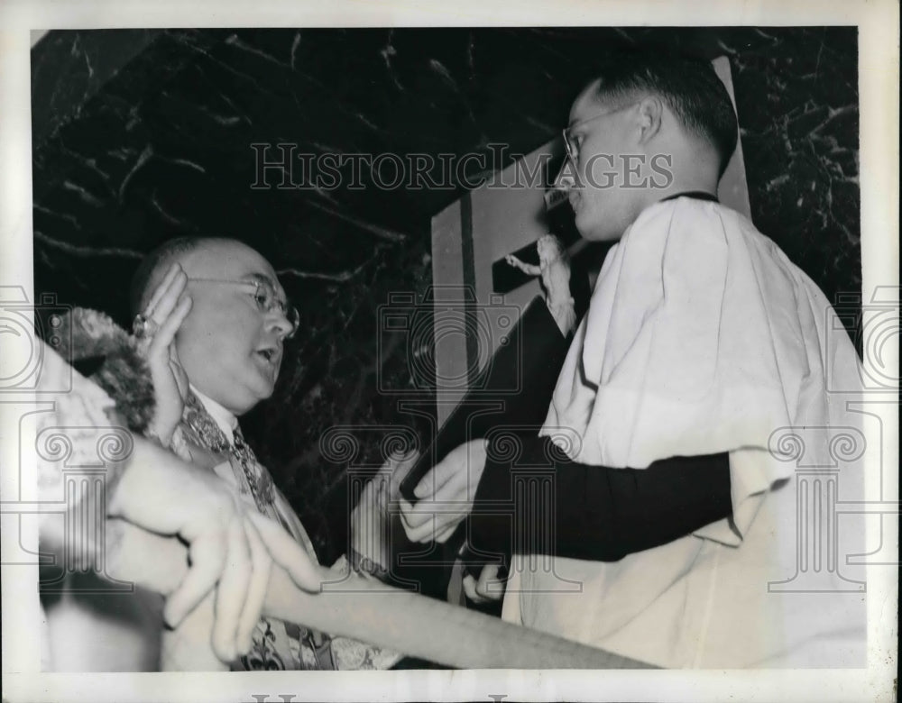 1941 Archbishop Spellman &amp; Cardinal Hayes At Memorial High School - Historic Images