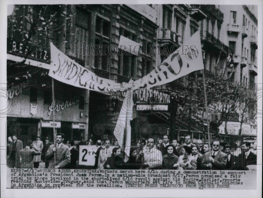 1955 Workers March For Argentine President Juan Peron  - Historic Images