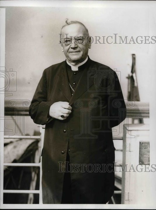 1936 Press Photo Bishop Joseph Schrembs of Cleveland S.S. Conte Di Savoia - Historic Images