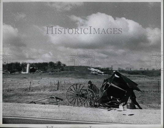 1970 Rudy F. Detweiler Buggy Driving hazard  - Historic Images