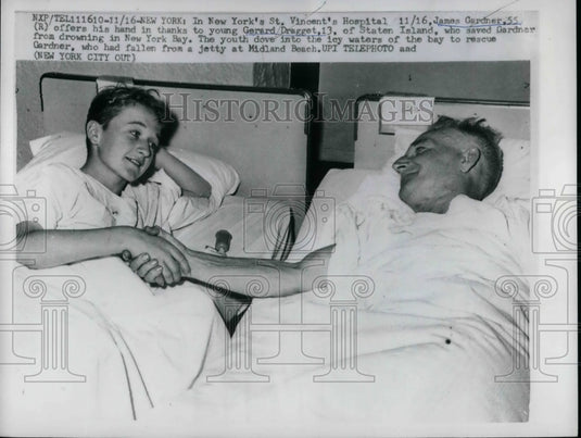 1959 Press Photo Gerard Dragget saved James Gardner from drowning, Midland Beach - Historic Images