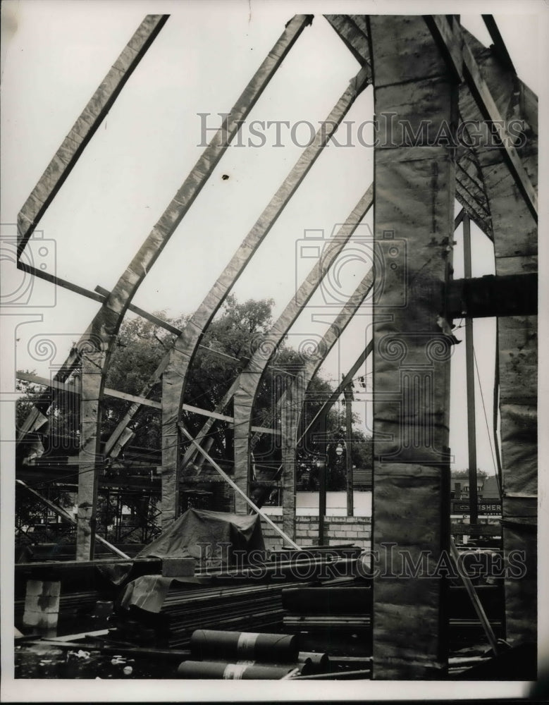 1954 Press Photo arches at Grace Presbyterian Church, Lakewood, OH - nea58097-Historic Images