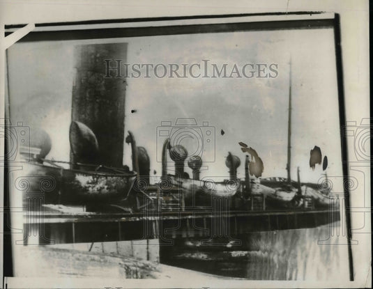 1930 SS Fairfax after Collision with oil tanker  - Historic Images