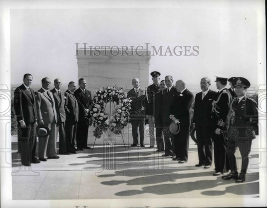 1941 Argentine deputies visit Tomb of Unknown Soldier  - Historic Images