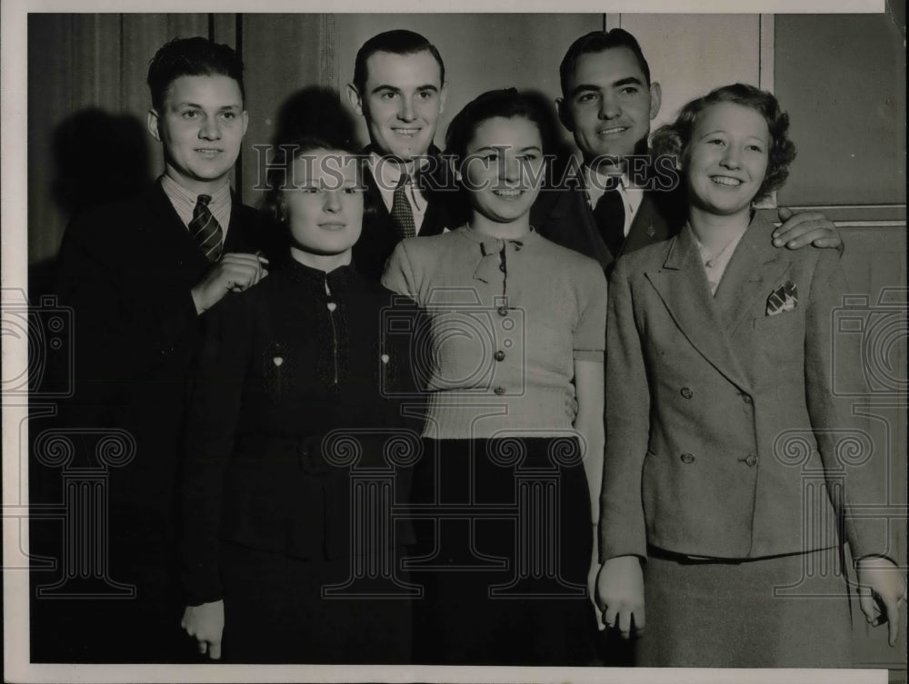 1936 4H Club Blue Ribbon Health Champions at 4H Congress  - Historic Images