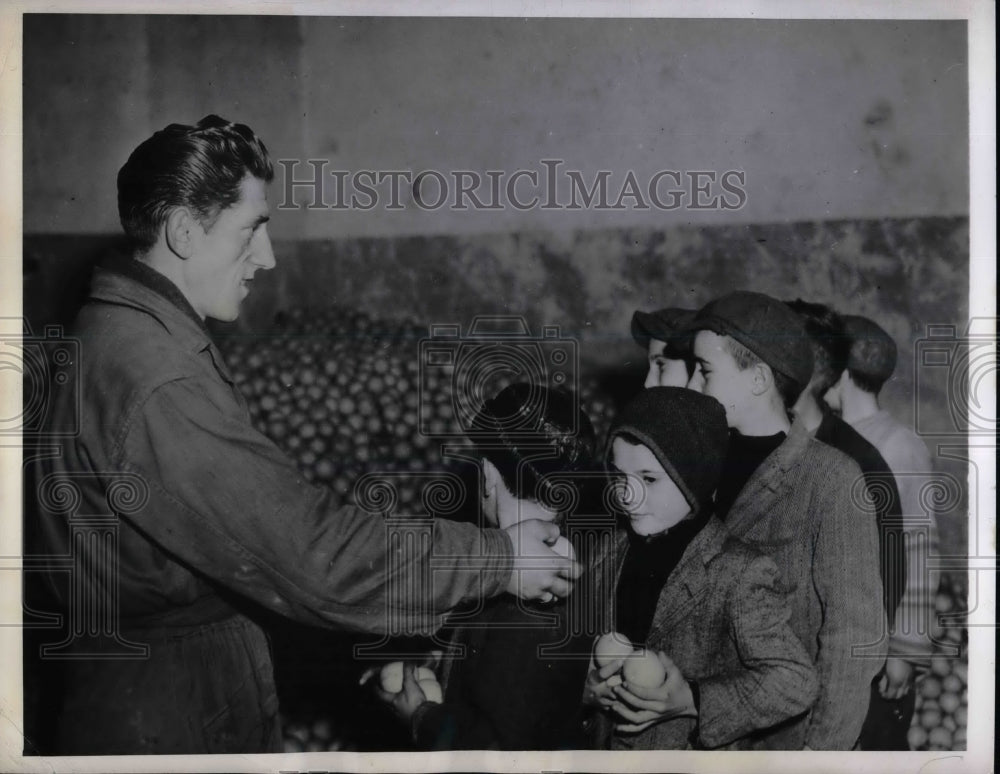 1945 Fresh Fruit for Refugee Children at Allied Military Govt. Camp - Historic Images