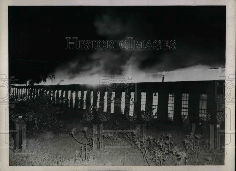 1945 Press Photo Pullman-Standard Car Manufacturing Destroyed by Fire-Historic Images