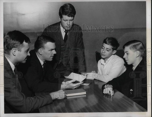 1967 Press Photo Philips Exeter Prospects Roger Friedman & Steve Crapnell - Historic Images
