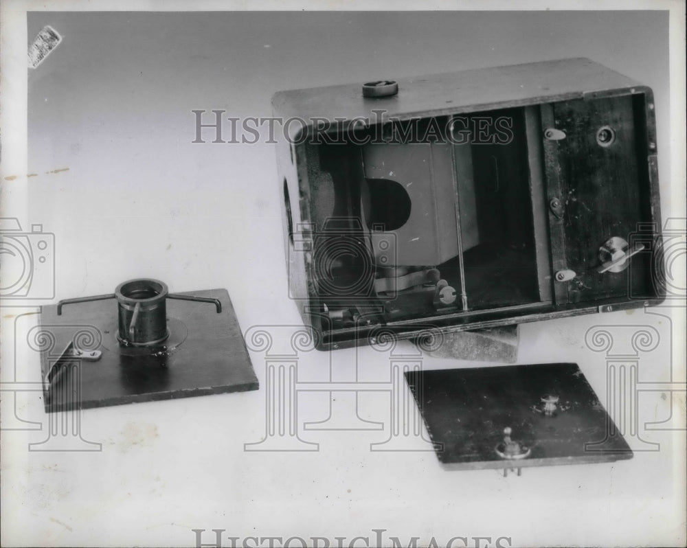 1955 Unidentified Box  - Historic Images