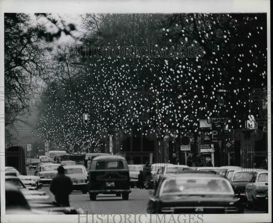 1968 Dusseldorf Germany's Christmas Lights  - Historic Images
