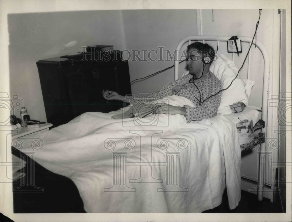 1937 Press Photo Thomas Clancy in Hospital Bed - nea58358 - Historic Images