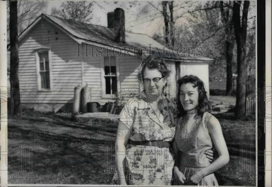1962 Press Photo Mrs Betty Groom Mother of Sgt George Groom & Daughter In Law - Historic Images