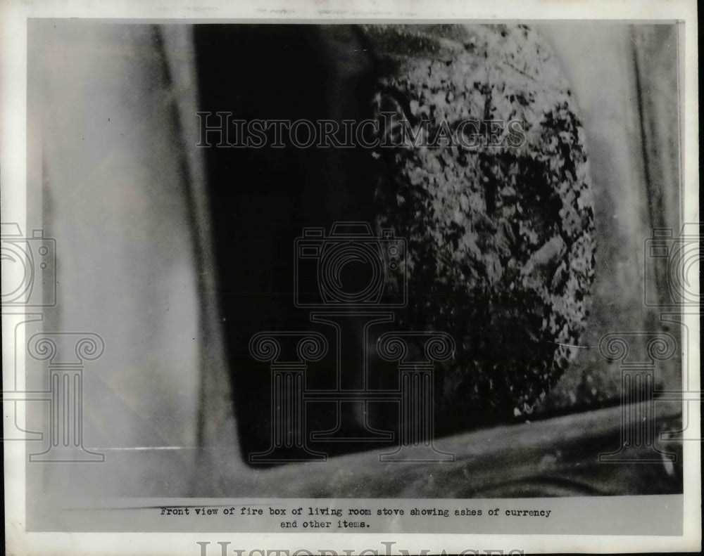 1935 Front View Of Fire Box Containing Ashes  - Historic Images