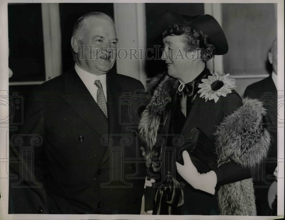 1936 Herbert Hoover Mrs. J. Worthington Scranton  - Historic Images