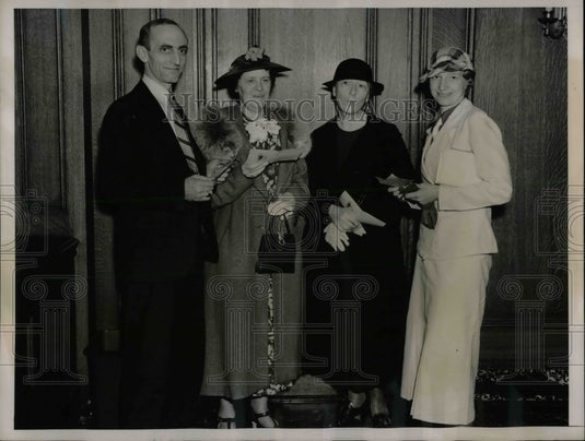 1936 Press Photo Winners of Grand National Treasure Hunt New York - Historic Images