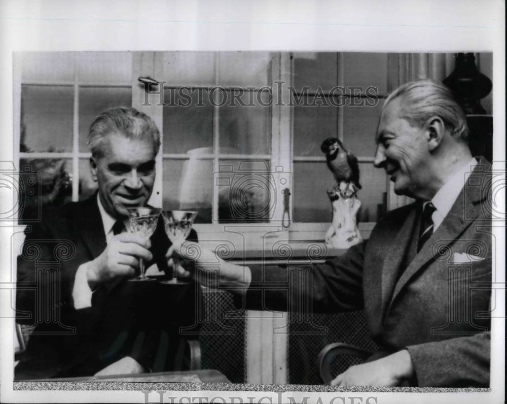 1969 Chancellor Kurt Georg Kiesinger & Soviet Amb. Semyon Tsarapkin - Historic Images