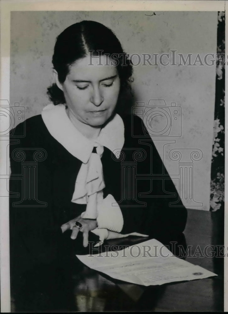 1938 Press Photo Mrs Ruth Johnson Running Commissioner of Charities &amp; Correction - Historic Images