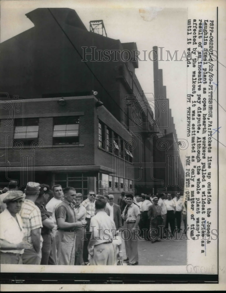 1959 Press Photo Pickets outside the Jones and Laughlin Steel Plant - nea58723 - Historic Images
