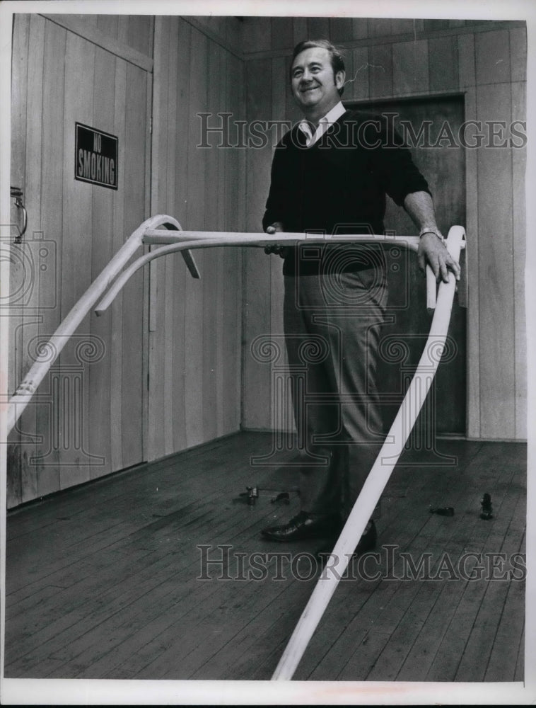 1968 George Herzberger, Kredo's Harware  - Historic Images
