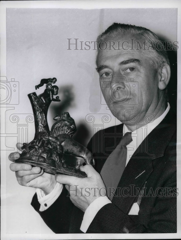 1956 Richard Kirlew bank manager  - Historic Images