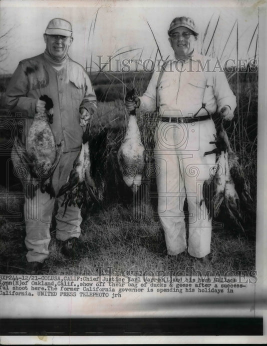 1954 Cheif Justice Earl Warren and Wallace Lynn after a day of - Historic Images