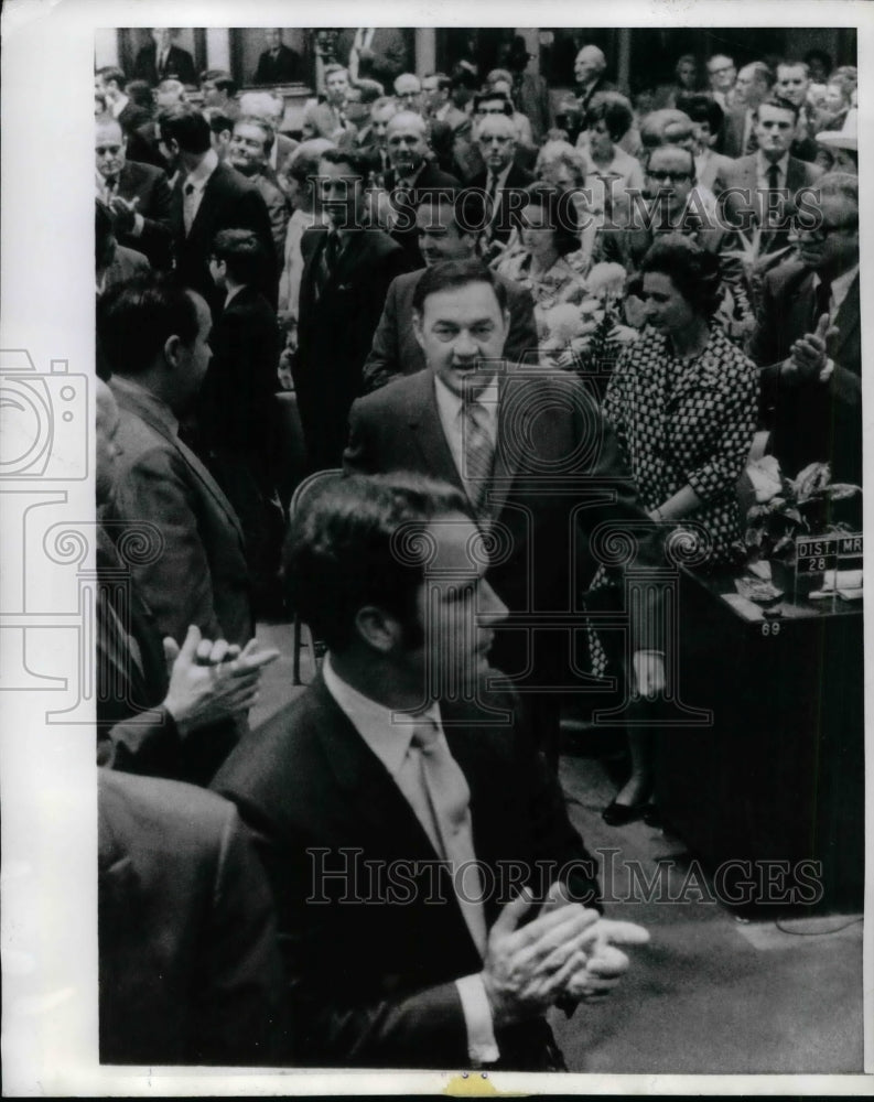 1970 Press Photo Gov. Claude Kirk at Florida House and Senate in Tallahassee - Historic Images
