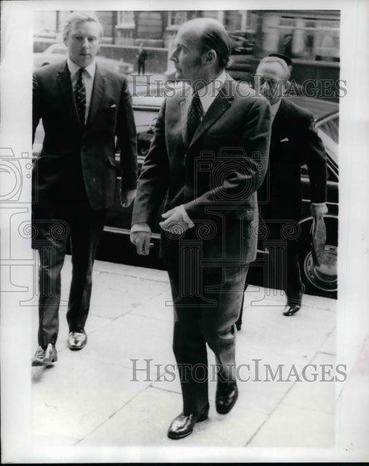 1971 Dr. Patrick Hillery, E.A. Minister of Irish Republic, in London - Historic Images