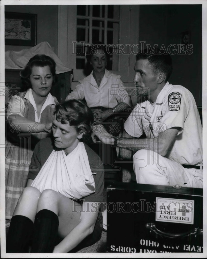 1960 Red Cross, Jean Fruchter, Carol Miller, Mrs. Benagh, J. Benagh - Historic Images