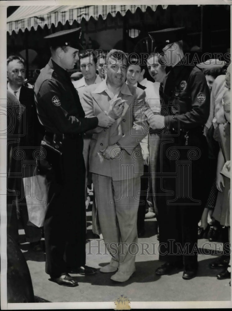 1938 Press Photo Scott Kirkpatrick After Publicity Stunt - nea59156 - Historic Images