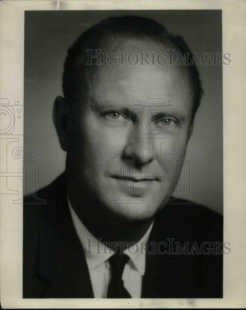 1960 Press Photo Robert L. Gavin, GOP Governor of North Carolina - nea59166 - Historic Images