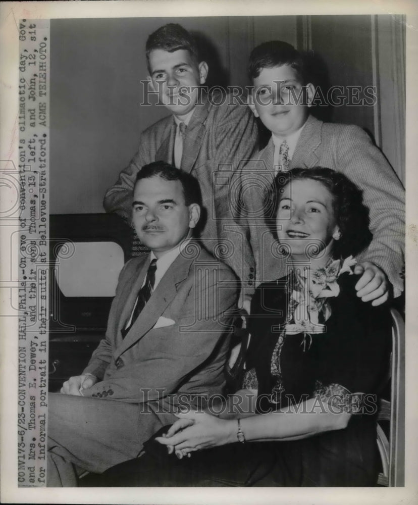 1948 Governor and Mrs. Thomas E. Dewey, Sons Thomas and John - Historic Images