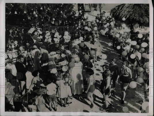1935 Press Photo Grace Doherty Christmas Party for Miami & Coral Gables Children - Historic Images