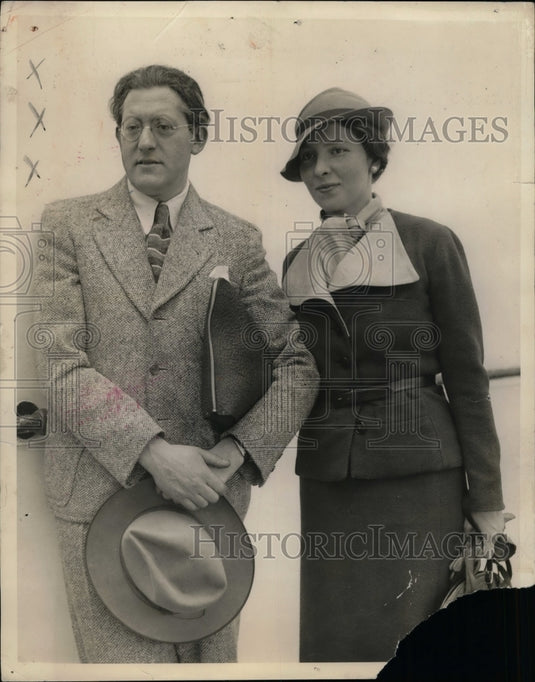 1935 Press Photo Man & Woman - nea59522 - Historic Images