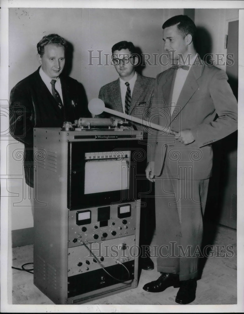 1954 Press Photo Edward Haks, William Baer, Dr. Richard Jones, Westinghouse - Historic Images
