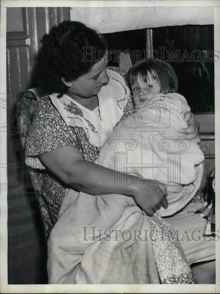 1937 Press Photo Mrs. Edna Keane and her daughter Joan - Historic Images