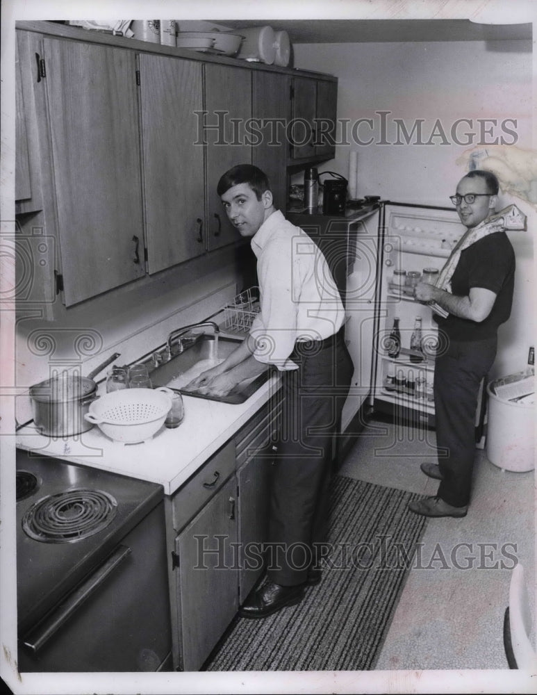 1960 Press Photo David Lees Stuart Lordons - nea59800 - Historic Images