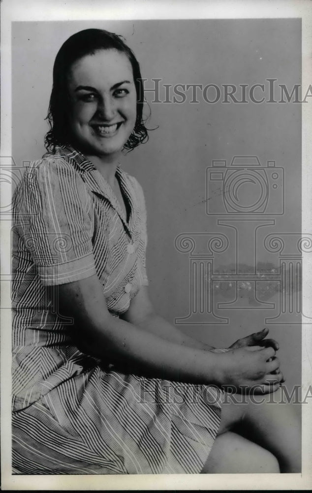 1940 Press Photo Mrs Jeanne McDoanld Age 20 Dancer - nea59892-Historic Images