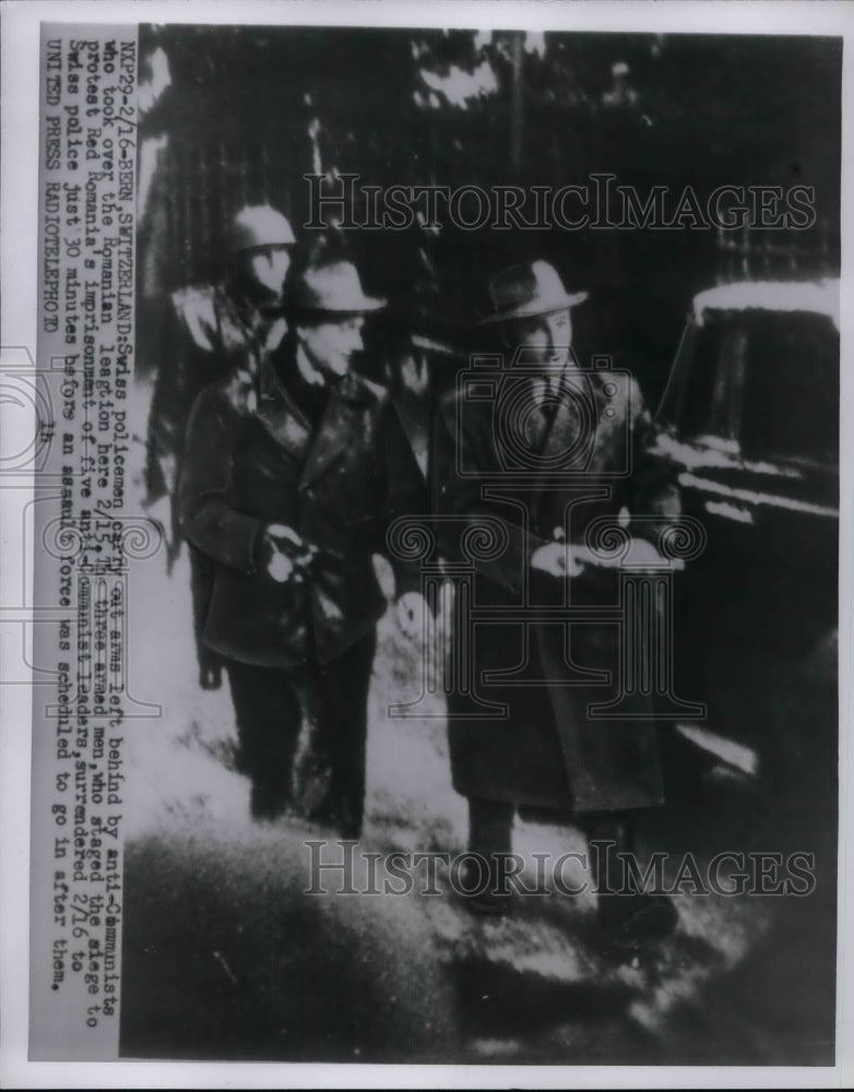 1955 Press Photo Swiss Police Carry Arms Left in Siege in Bern - nea59929 - Historic Images