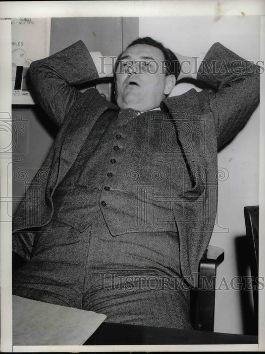 1942 Press Photo Price Administrator Leon Henderson - nea59984 - Historic Images