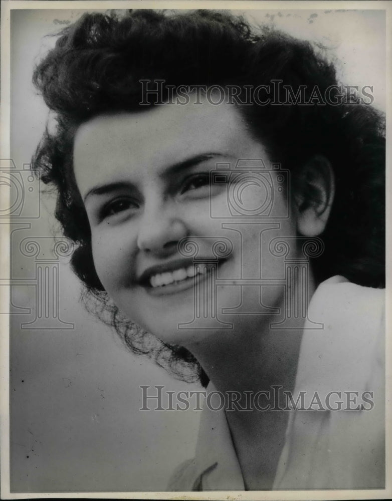 1942 Press Photo Mercedes Katherine LeRoy voted Most Beautiful Girl - nea60008 - Historic Images